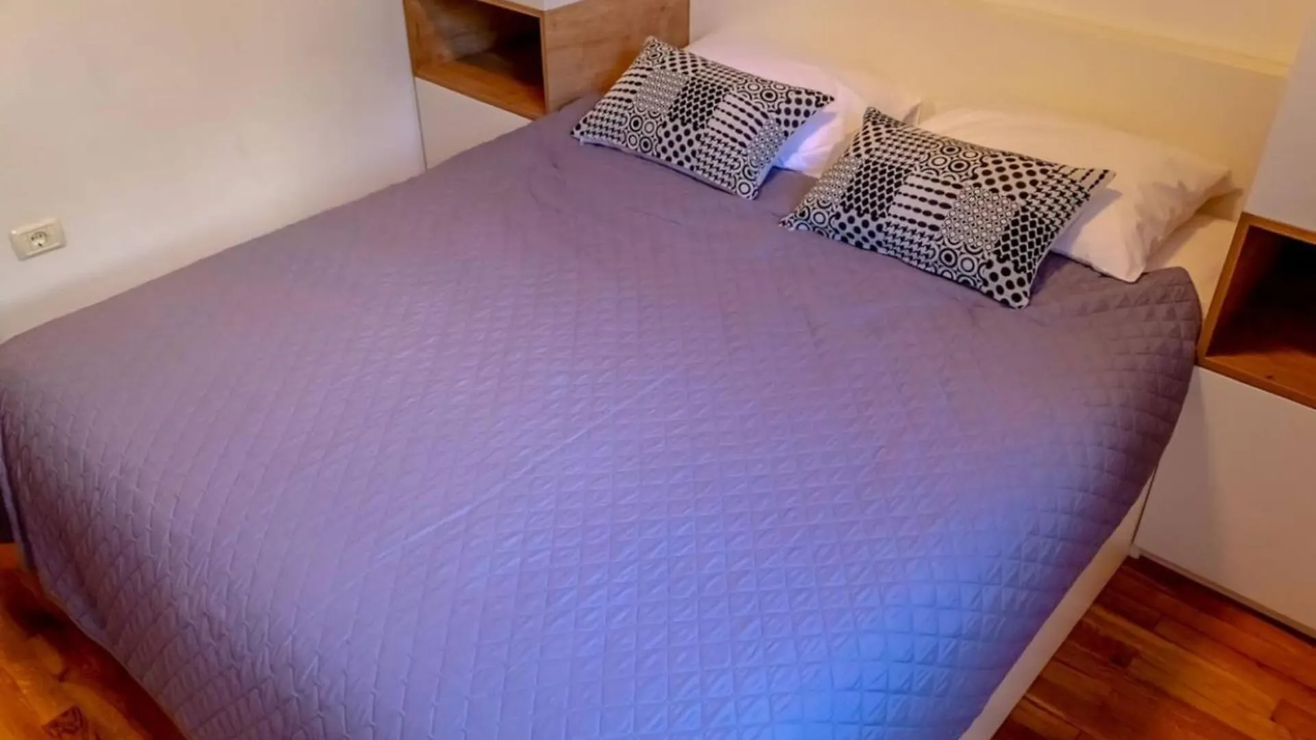 Comfort And Affordable Apartments Slavica 普拉 招待所